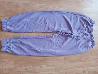 Dievčenské tepláky veľkosť M - 2