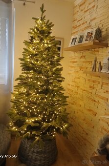 Vianočný stromček 3D. 220cm - 2