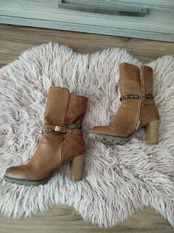 Čižmičky veľkosť 40 - 2