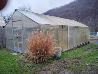 Skleník s polykarbonatu - 2