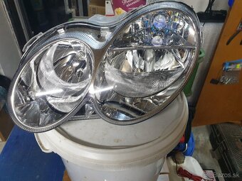 Svetlo Mercedes CLK. - 2