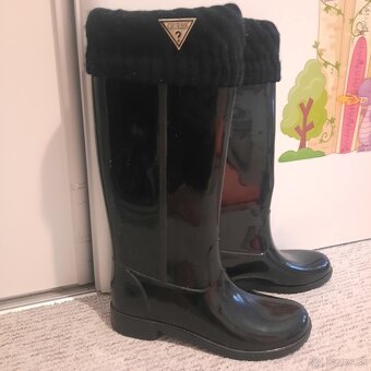 GUESS Gumáky 'RIBE' čierna cislo 41 - 2