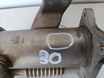 Chladič spalín Renault Clio III 8200912059 30€ - 2