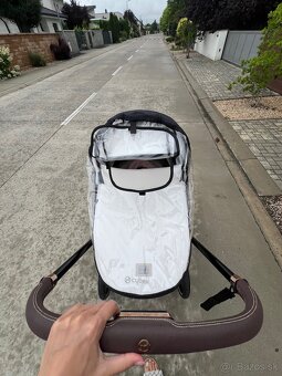 Cybex vanička biela - 2