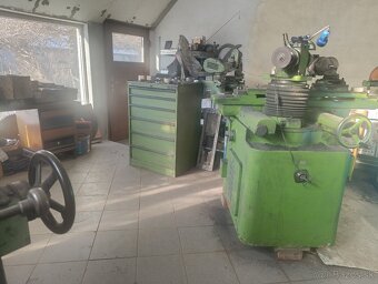 Strojárska dielňa -ostrenie náradia - 2