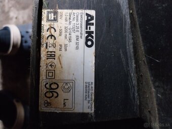 Predám elektrickú kosačku Alko - 2
