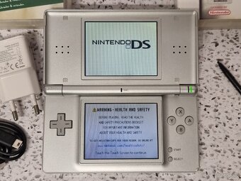 NINTENDO DS Lite + 2hry + adapter - 2