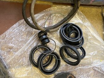 Mix veci Skoda od 1202 - 2