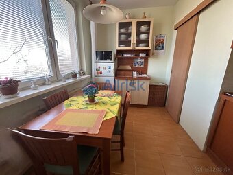 NOVÁ CENA 4-izbový byt s balkónom v blízkosti centra mesta - 2