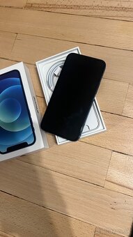 Apple iPhone 12 64GB 79% Batéria - 2