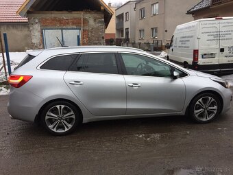 KIA Ceed SW 1,6 CRDI GT-Line - 2
