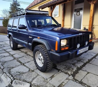 Jeep Cherokee XJ - 2