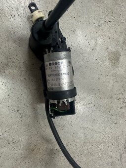 BMW E38/E39 motorcek predných sedačiek - 2