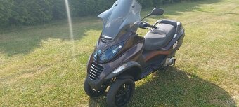 Piaggio MP3 - 2