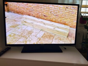 Samsung ue40eh5450 - 2