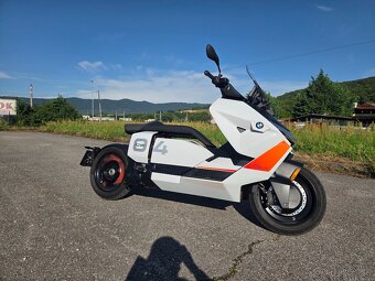 BMW CE 04 - odpočet DPH - vodičský preukaz B (auto) - 2