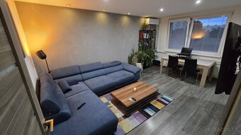 Na prenájom moderný a priestranný 3-izbový byt vo Zvolene – - 2