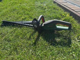 Nožnice aku na kríky - 2