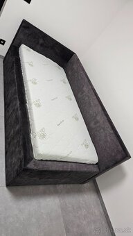 Kvalitná posteľ s úložným priestorom - 2