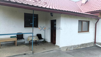 Na predaj rodinný dom s veľkým pozemkom v obci Vaľkovce - 2