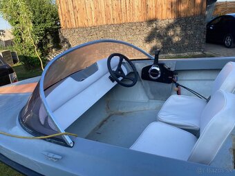 Predam motorovy čln - 2