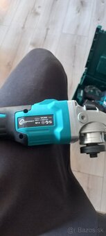 Razovy utahovak a uhlova bruska - 2