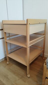 Predám prebaľovaci pult - 2