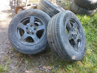 Predam kolesa jeep 245/65-R17 - 2