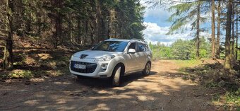 Peugot 4007 - 2