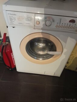 Elektrolux práčka používaná v dobrom stave. Automatická . - 2