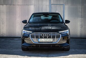 Audi E-tron 55 quattro, 300kW, Webasto, Vzduch, ťažné - 2