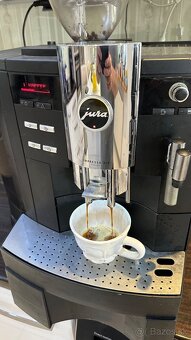 Predam profi automaticky kavovar Jura IMPRESSA Xs9 Classic - - 2