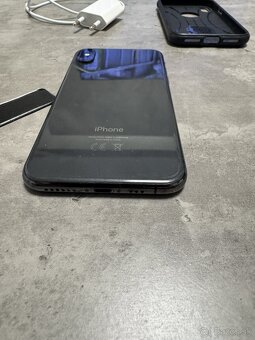 iPhone XS 64 GB čierny - 2