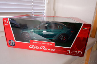 Alfa Romeo Giulia GTA 1:18 Bburago - 2