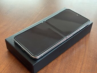 Samsung Galaxy Z Flip 5 8GB / 512GB Mint + Záruka - 2
