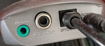 Predám Bluetooth adaptér Philips AEA2700 + RCA kábel - 2