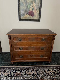 Elegantná, vysokokvalitná komoda - 2