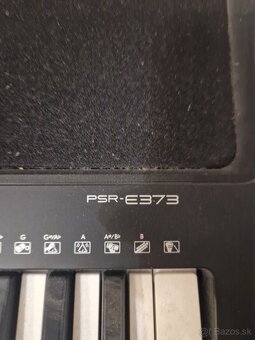 Yamaha psr-e373 - 2
