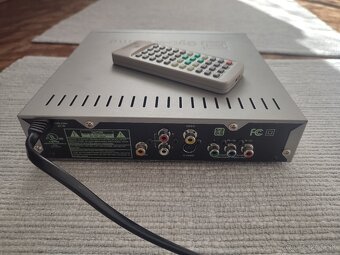 CyberHome CH-DVD 300S - 2