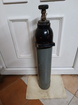 Predám naplnenú fľašu s CO2 - 2