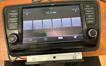 Predam original Ocravia 3 radio 5E0035020B - 2