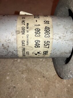 Bmw e39 zadne tlmiče sedan - 2