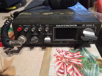 Predam rozne kratkovlnne vysielacky - 2