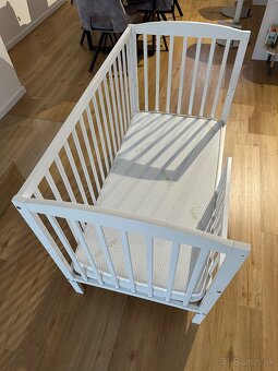 Rastúca postieľka pre miminká - 2