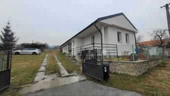 RODINNÝ DOM v obci BREZINA. 30 km od KOŠÍC, POZEMOK 2710 m2 - 2