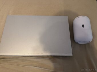 Ubiquiti UDM SE a UDR 7 - 2