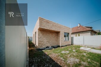 MODRANKA LUXUSNÁ NOVOSTAVBA RODINNÉHO DOMU V TICHEJ ČASTI - 2