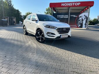 Hyundai Tucson - 2