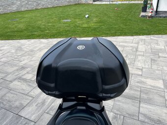 Yamaha Tmax TECH Max 560 - 2