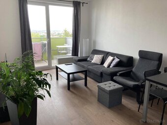 Predáme krásny 2 izb byt s balkónom a parkovaním NR - 2